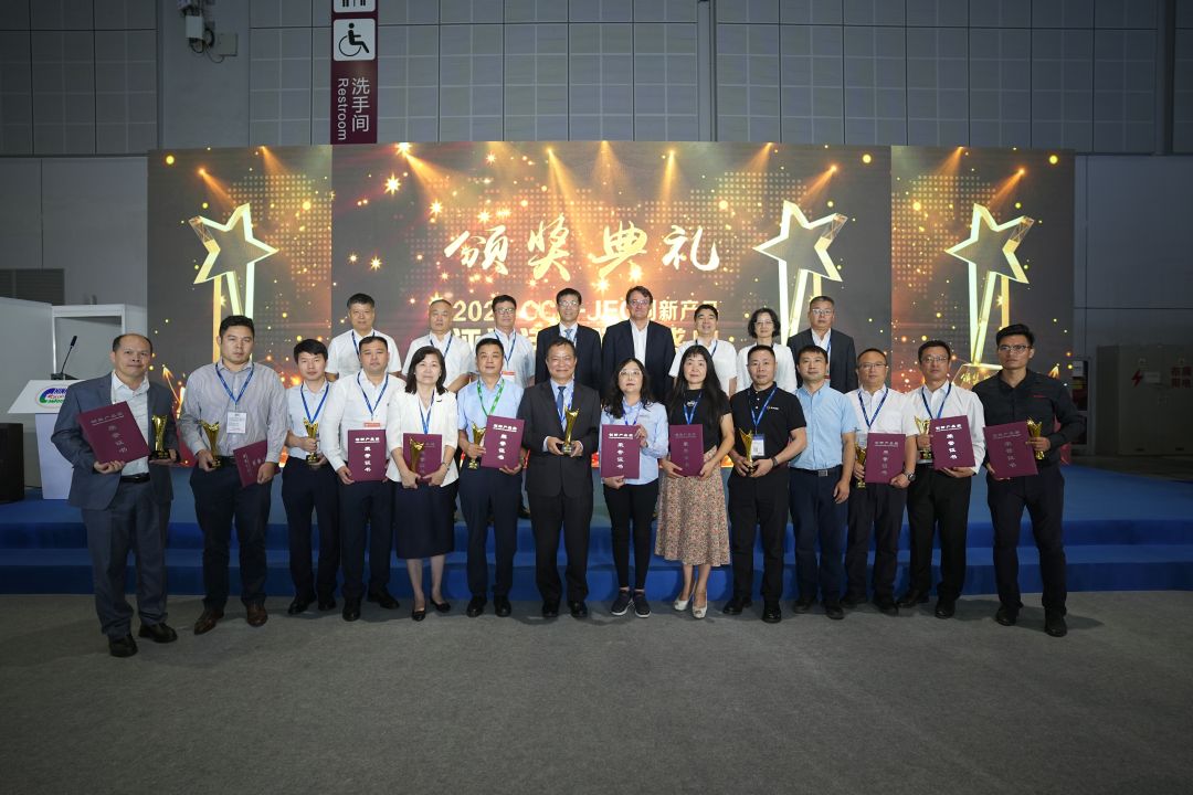 e8d750fbfac8325cc35ac37df0abc23d.jpg